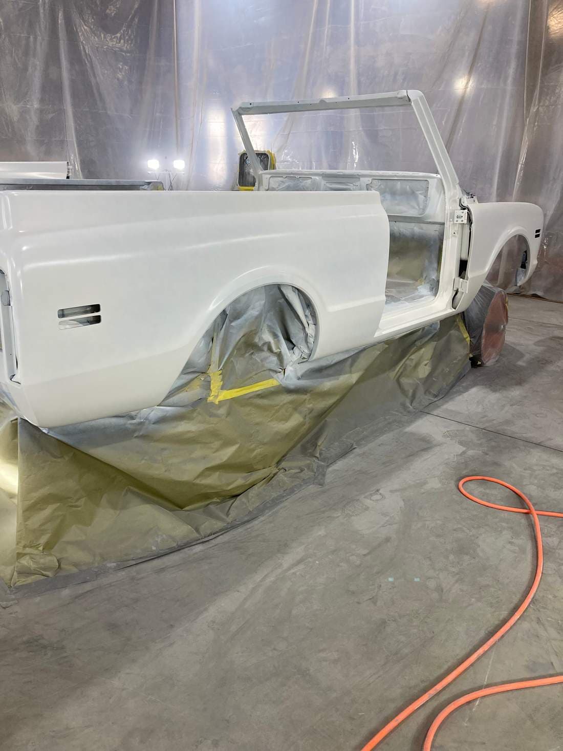 BODY IN PRIMER